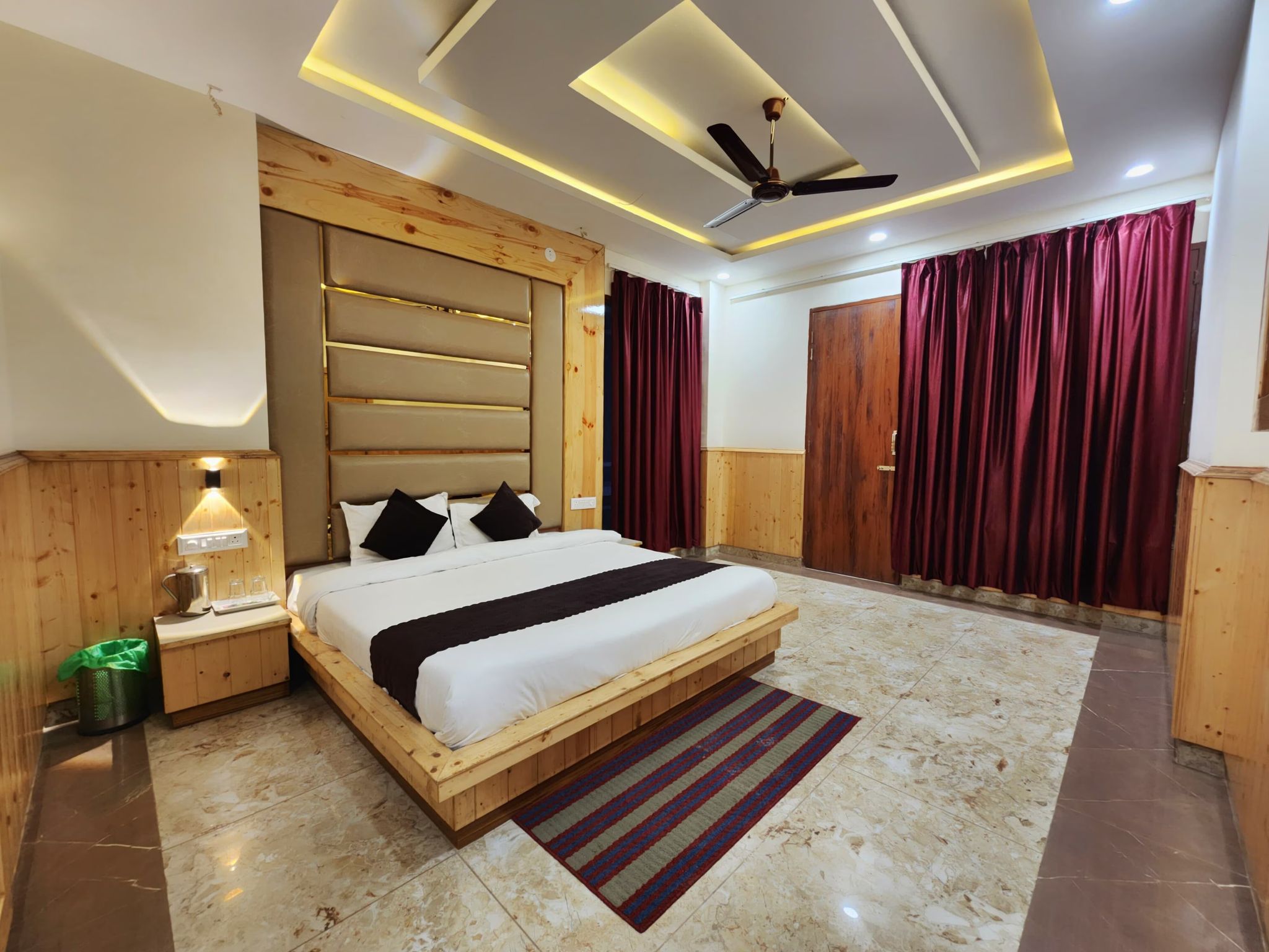 Hotel Pine Tree, Kasol