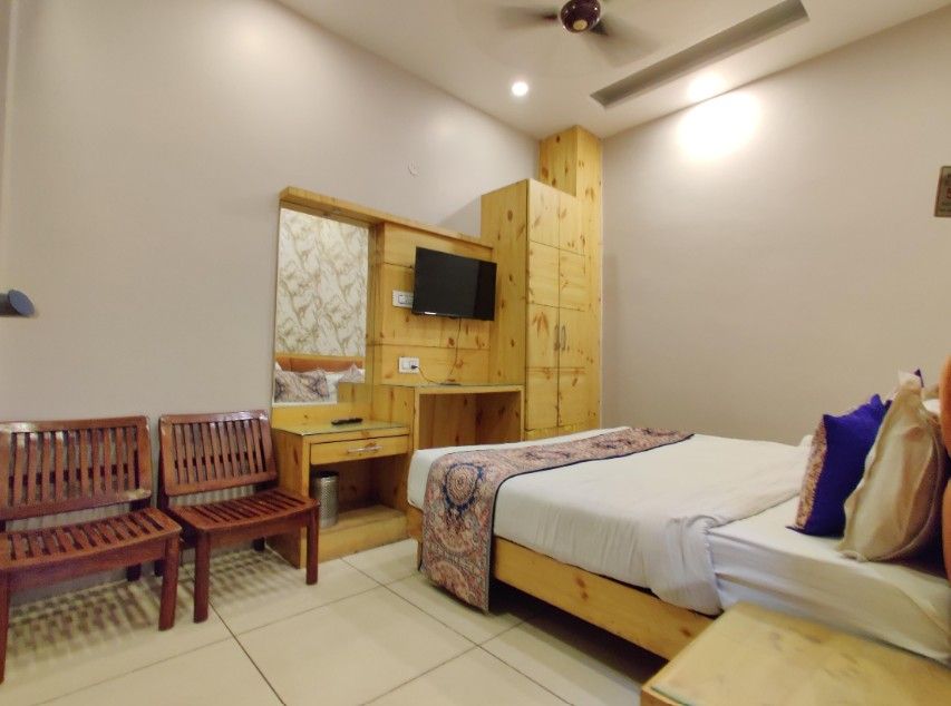 Hotel Golden Heaven Inn, Amritsar, Near Golden Temple Super Deluxe Room 2