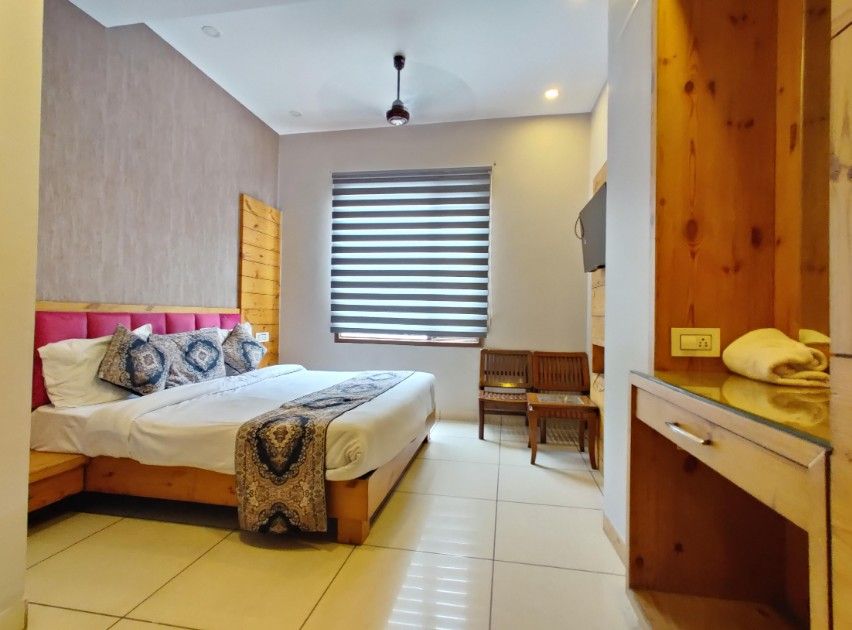 Hotel Golden Heaven Inn, Amritsar, Near Golden Temple Super Deluxe Room
