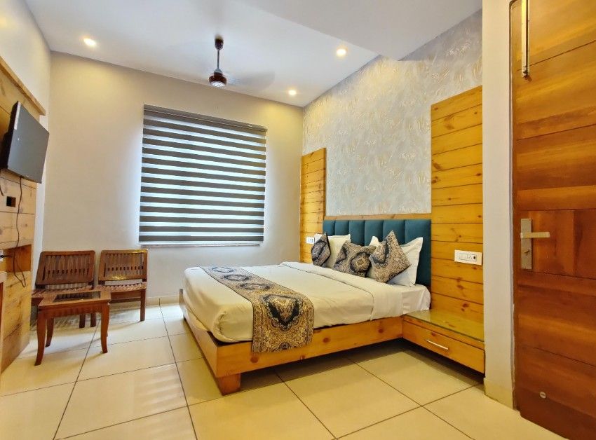 Hotel Golden Heaven Inn, Amritsar, Near Golden Temple Super Deluxe Room 4