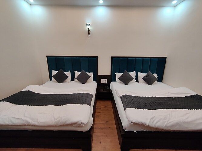 Family Room ( 2 Double Bed 4 Pax )