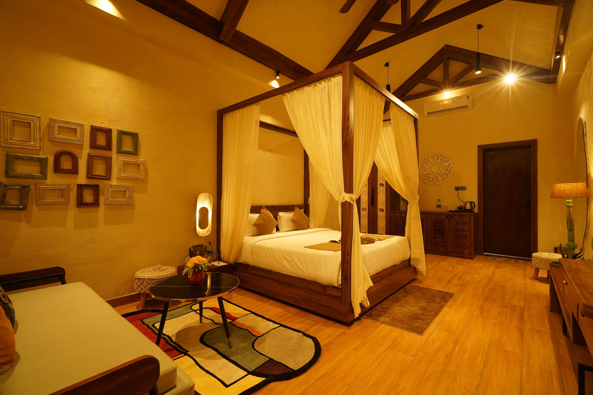 Whispering Cottage with Bathtub