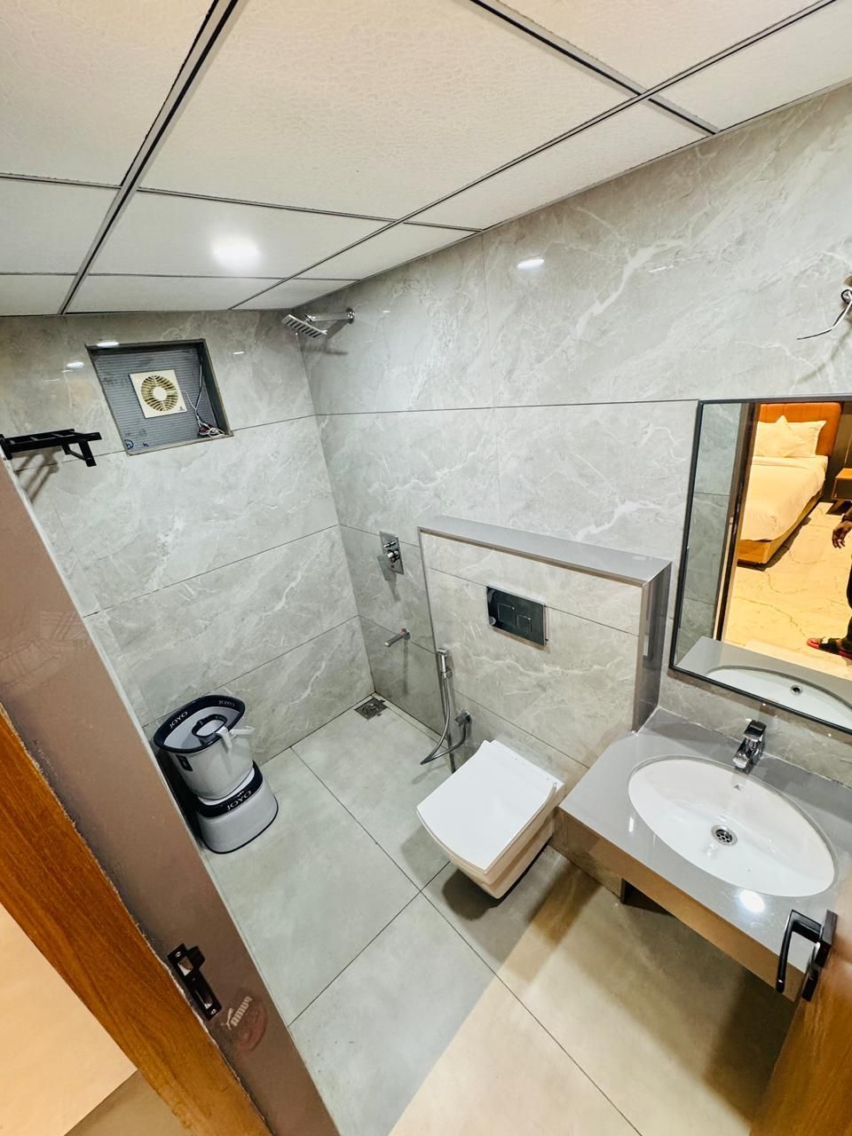 Hotel Vantara Inn Superior Deluxe Room