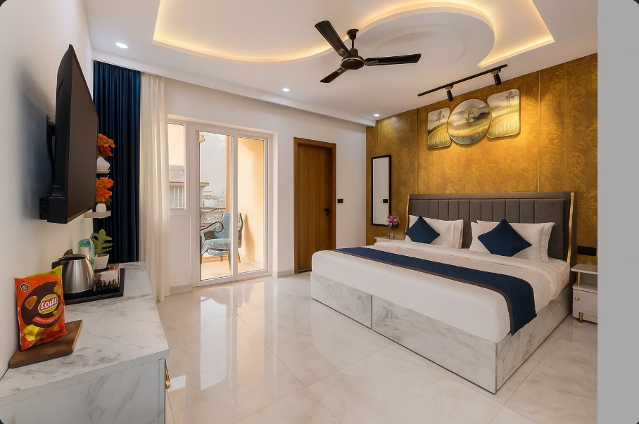 Amaze Stays Noida Sector 70