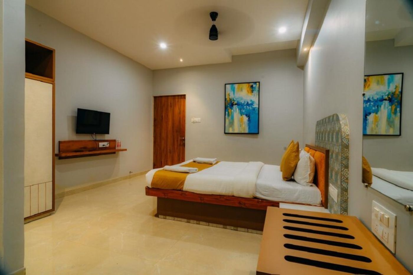 Hotel Jarul Inn