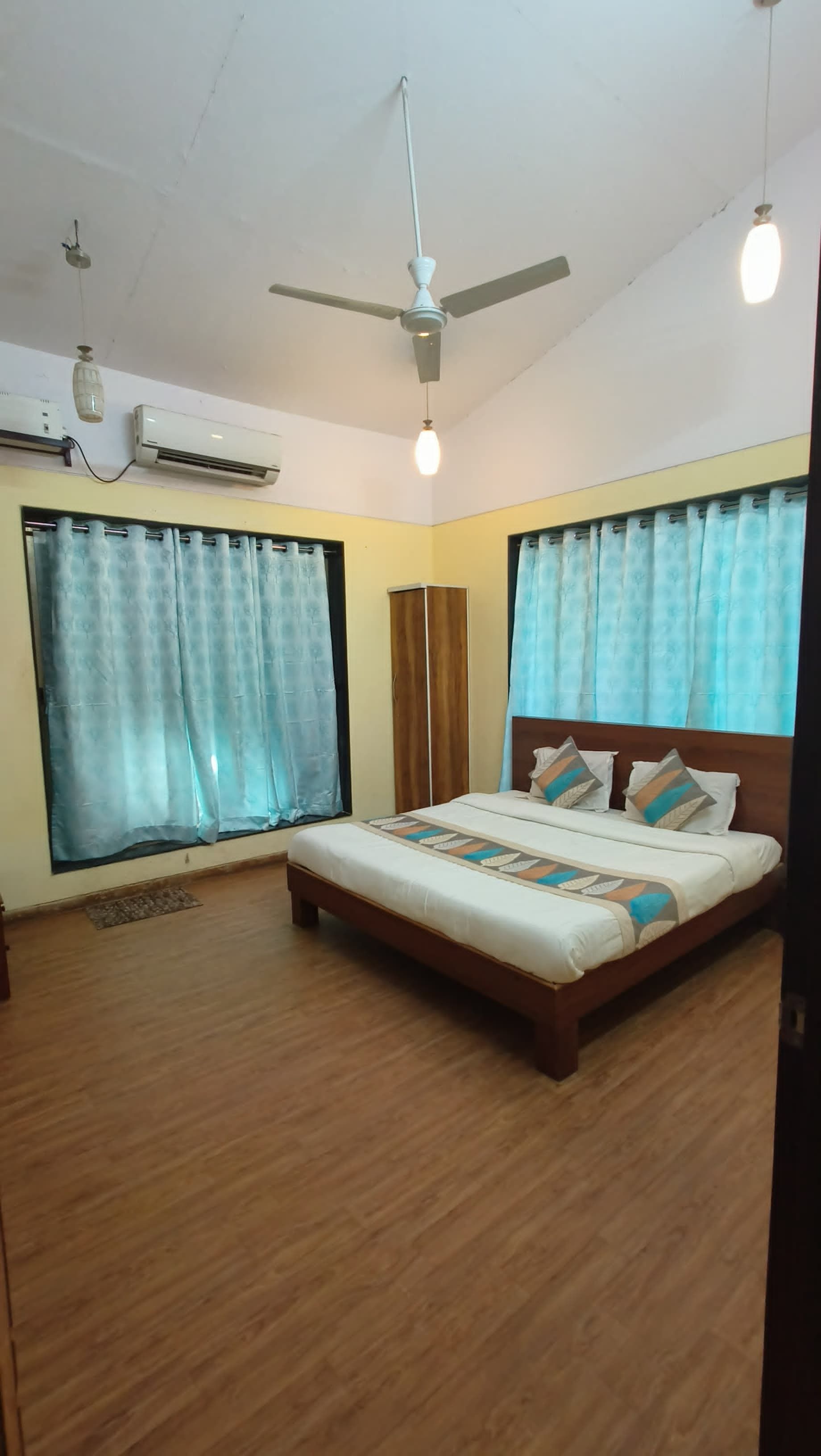 Raghunandan Resort Deluxe Cottage 3