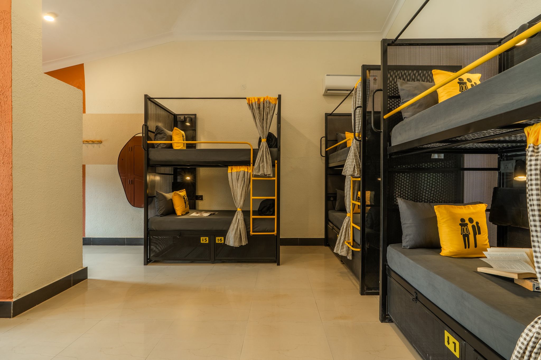 Bed in 8 Bed Mixed Dormitory