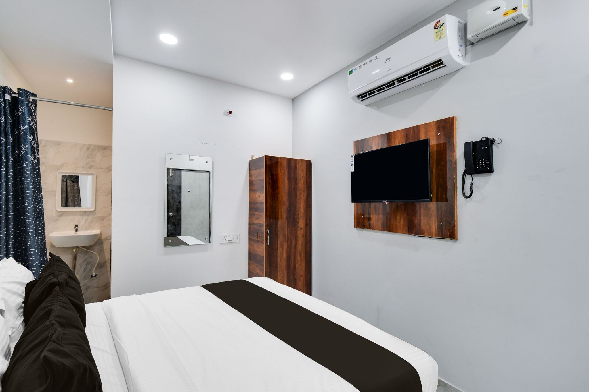 Super Collection O Kachiguda Bus Terminal Hyderabad CLASSIC 8