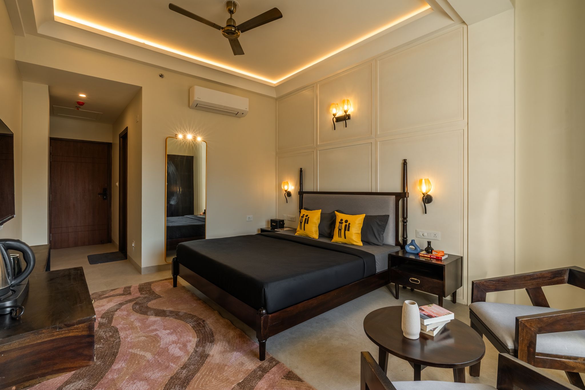 The Hosteller Bam Jaipur, Hawa Mahal Superior Double Room 10