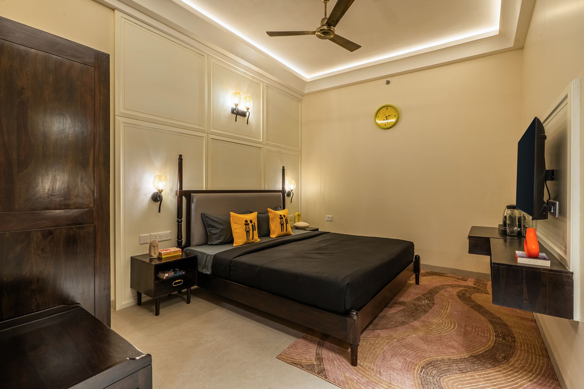 The Hosteller Bam Jaipur, Hawa Mahal Superior Double Room 2