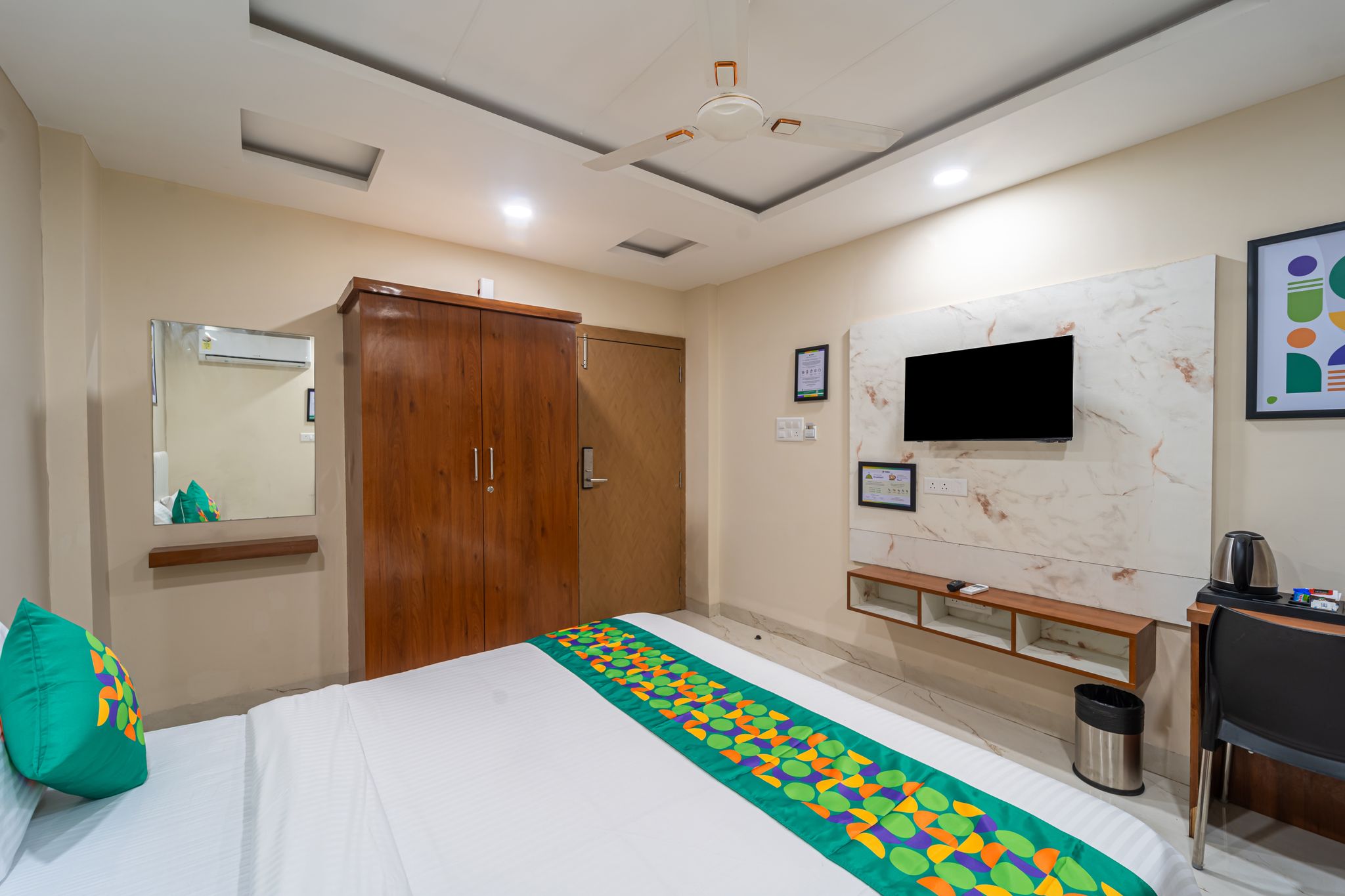 Treebo Hotel Grand Standard Room 5