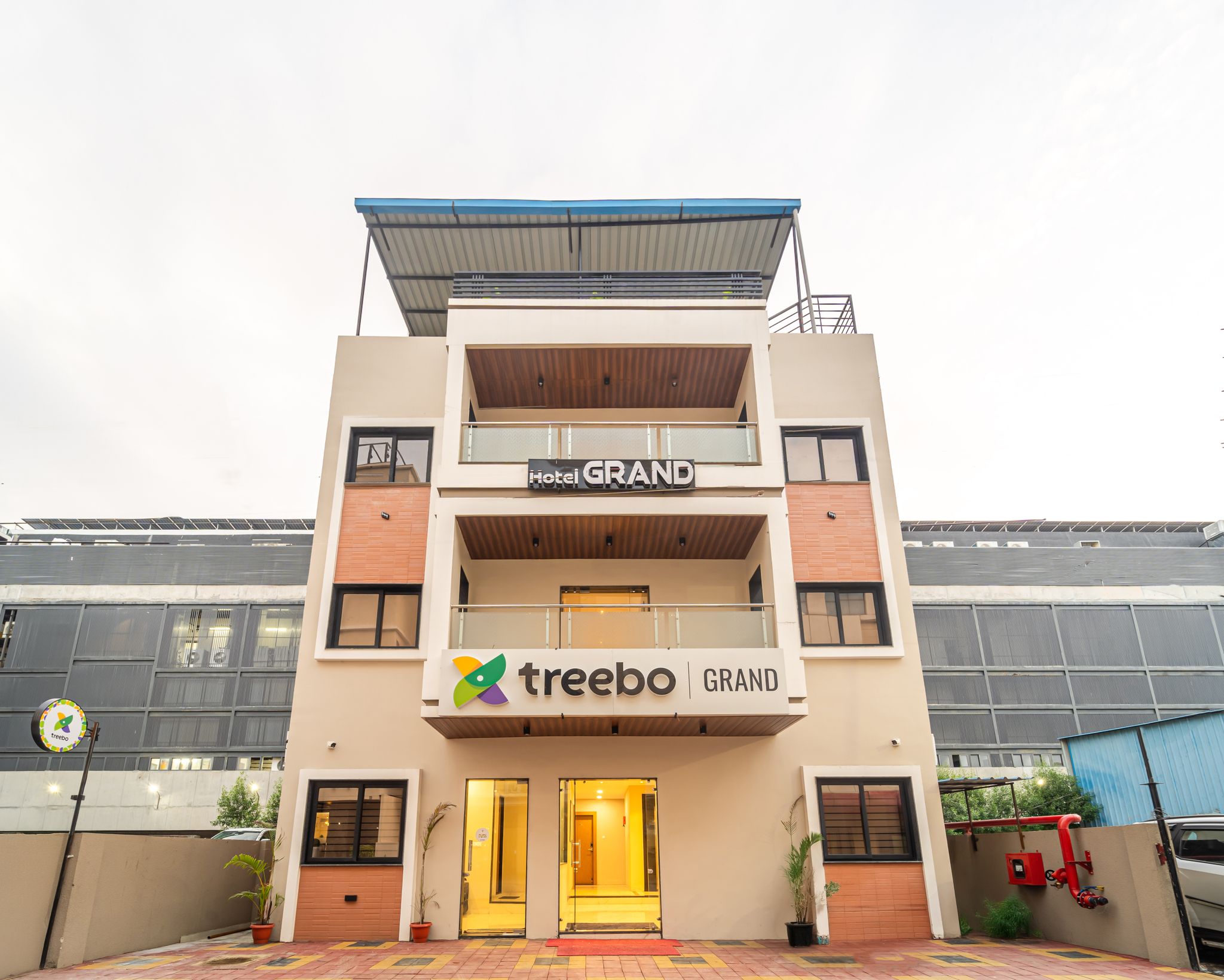Treebo Hotel Grand