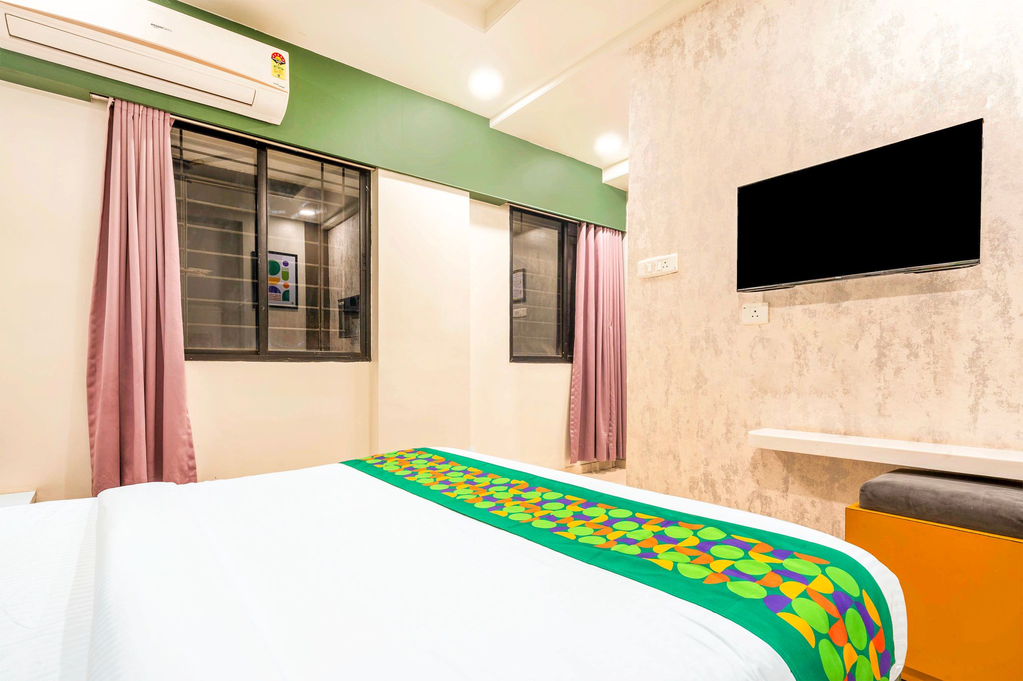 Treebo Imperial Suites Standard Room 6