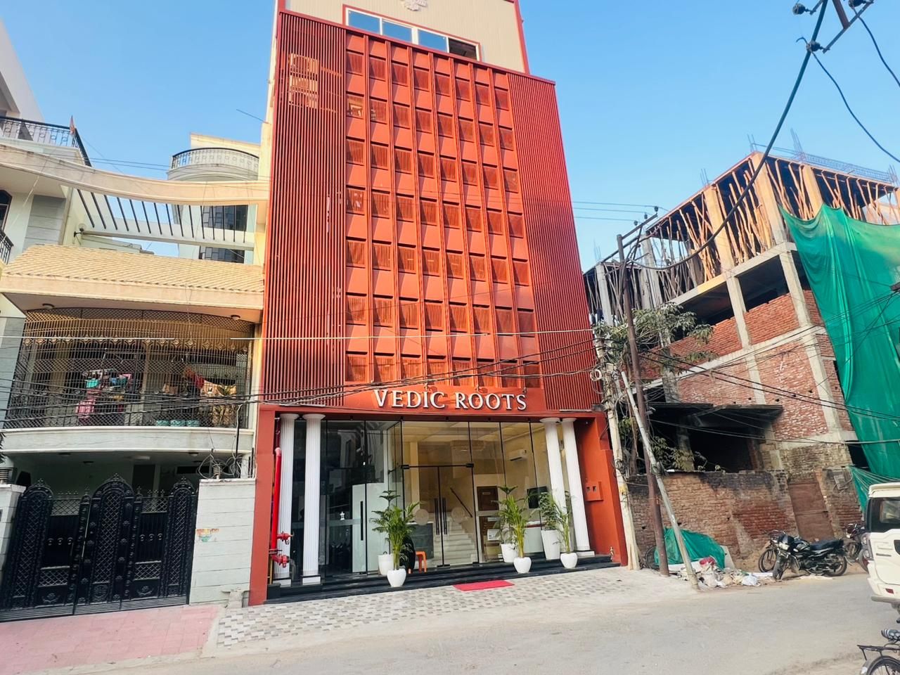  Hotel Vedic Roots