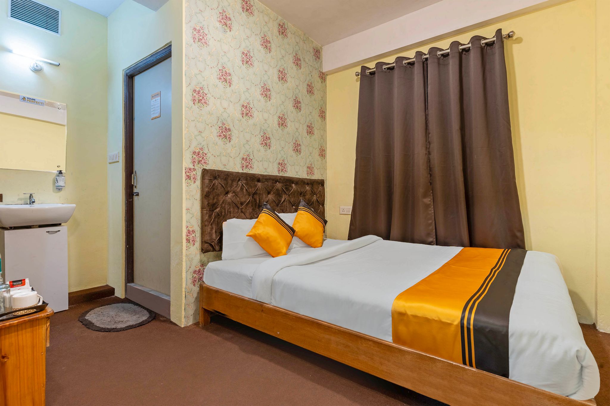 Itsy Hotels Route 55 Economy Room  8