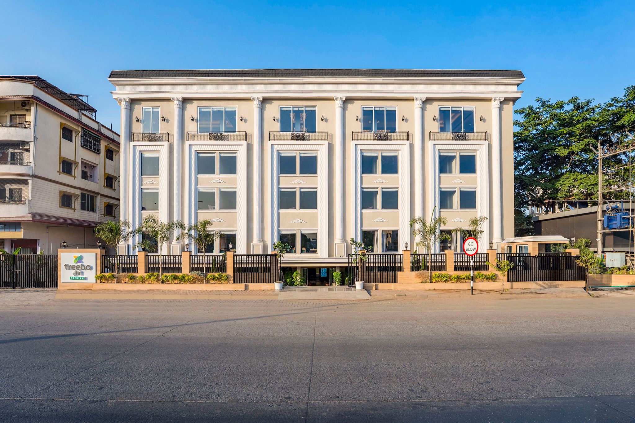 Medalio Boutique Nagpur Automotive Square