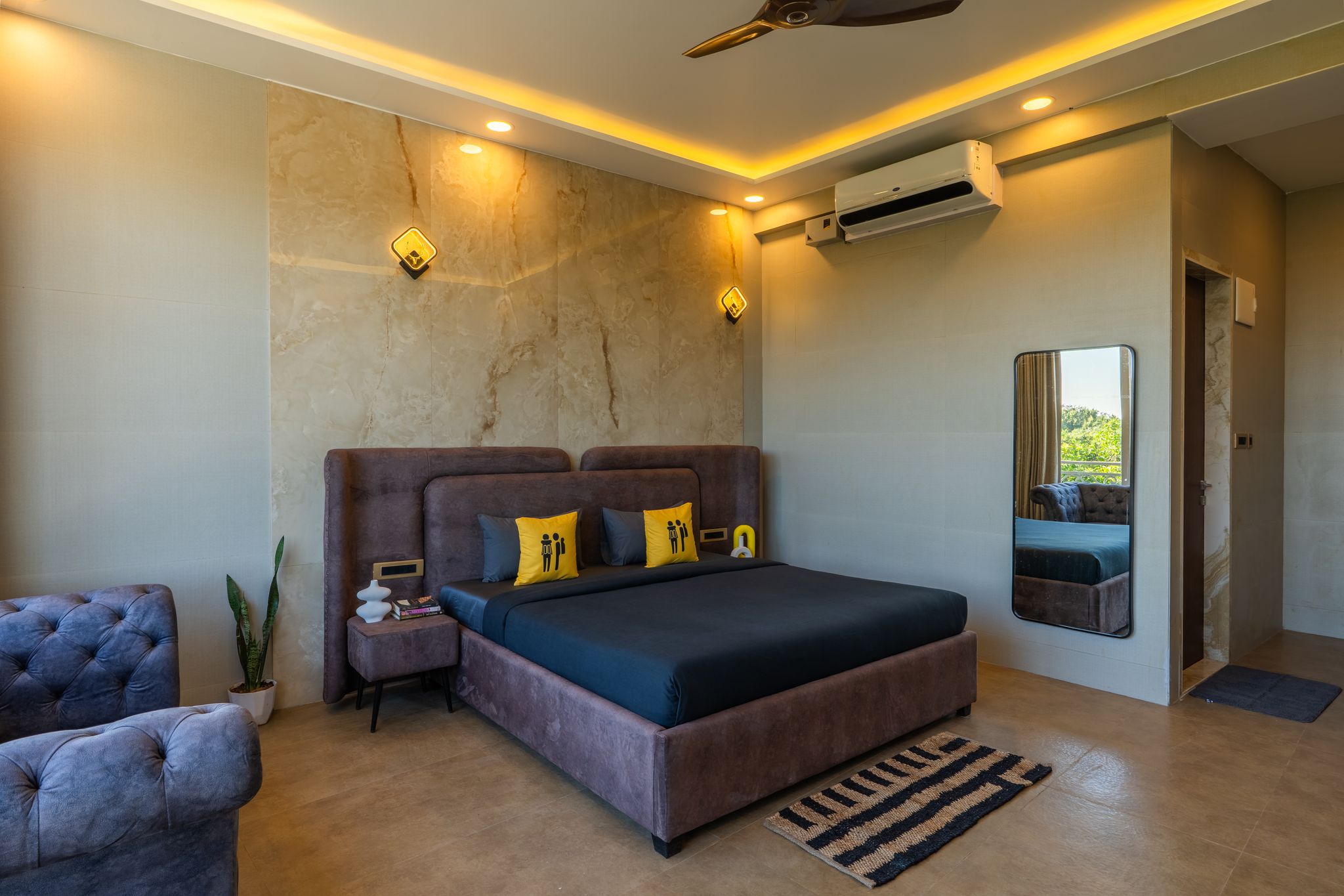 The Hosteller Bam Lonavala, Tiger Point Deluxe Double Room with Balcony and Hill View  2
