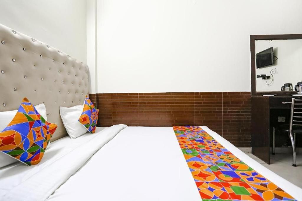 Hotel The  Lazeez