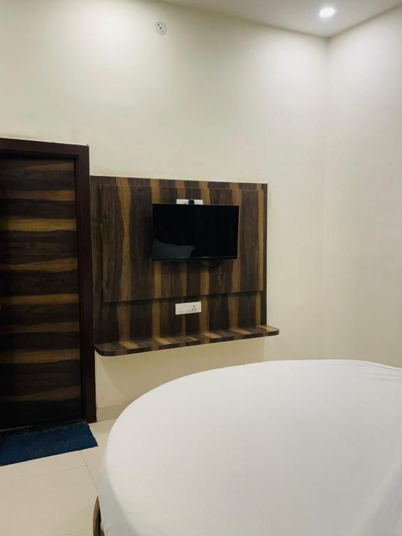 Hotel Novelty Inn Deluxe Room 10