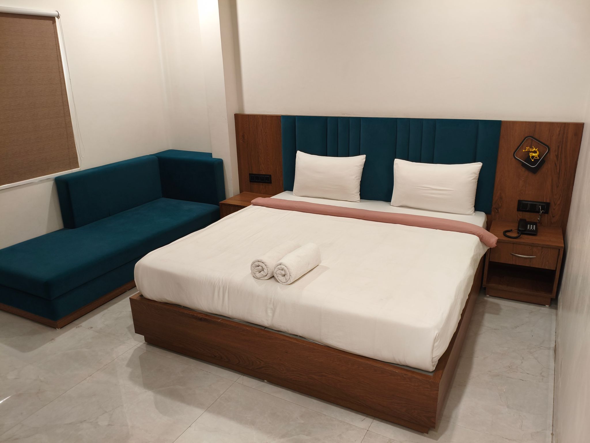 Hotel Gurukripa Deluxe Room with Sofa Bed 30