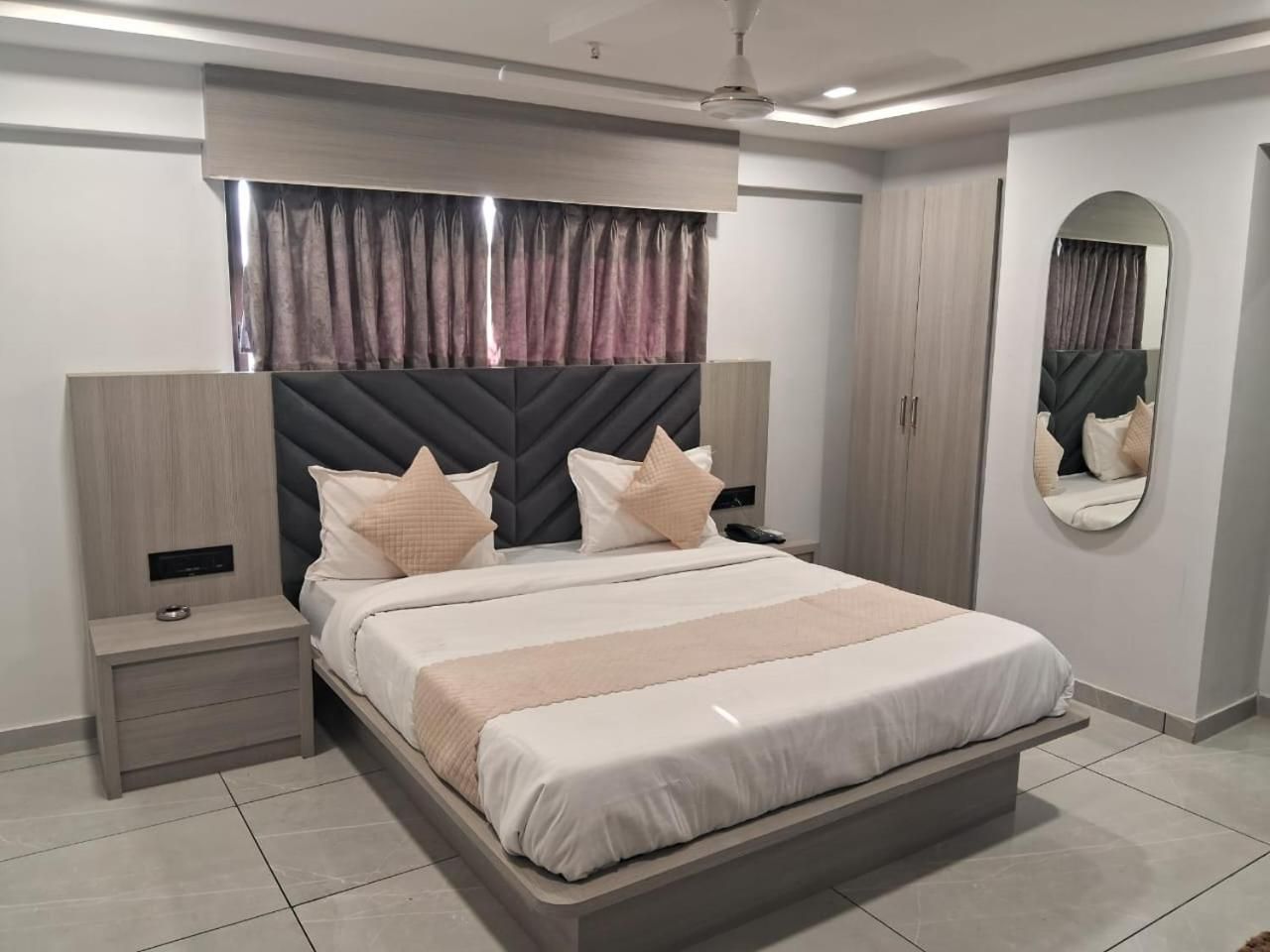 Deluxe Three-Bedroom