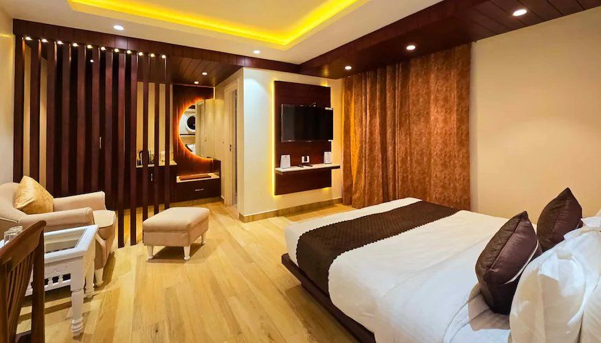 Club Room ( Forest View )