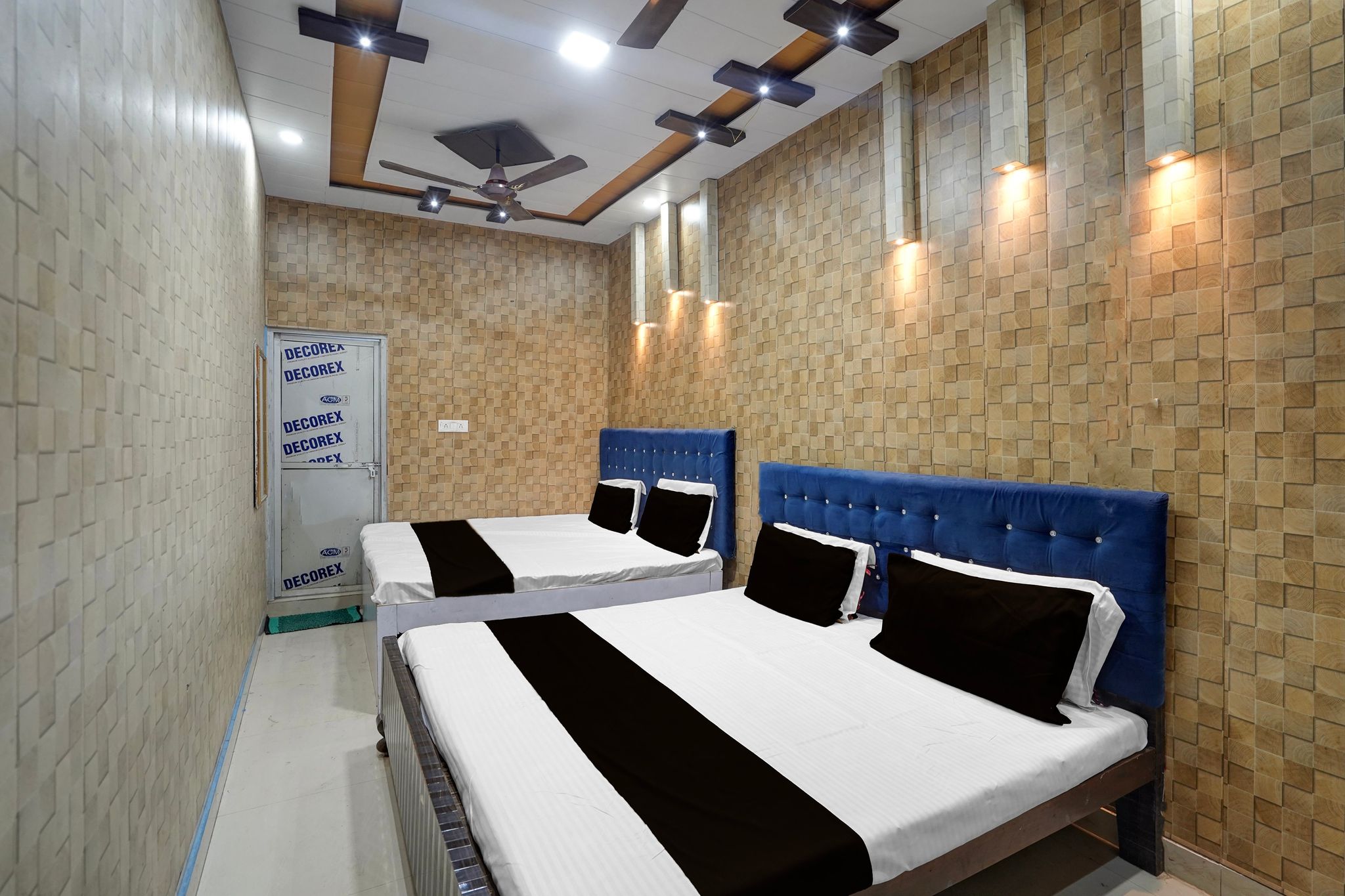 Super Hotel O Sultanpur Railway Junction Formerly Sanskar Marriage Lawan CLASSIC 6