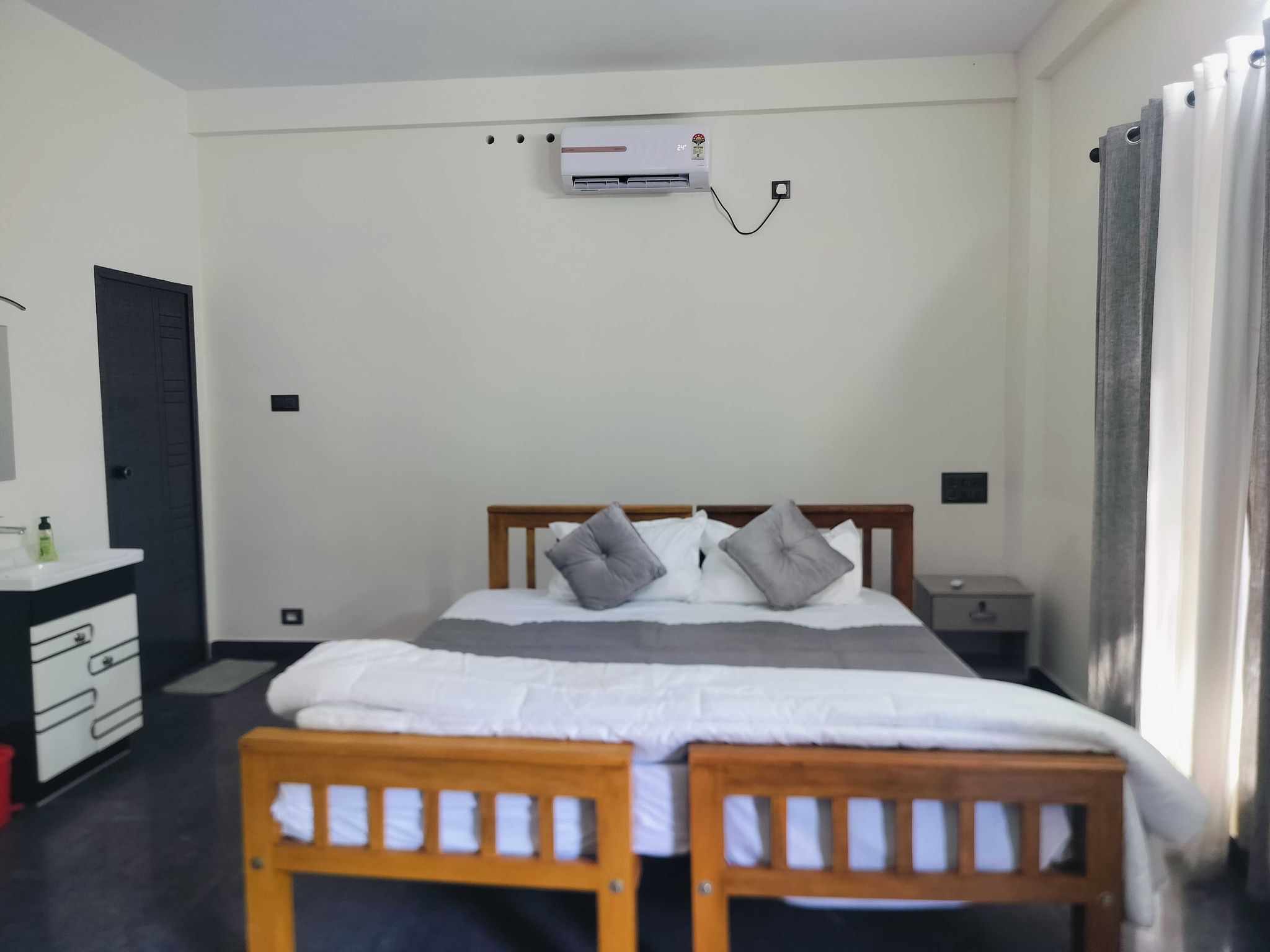 Super  Hotel O CSIR Pappanamcode Formerly Ambadi Guest House CLASSIC 7