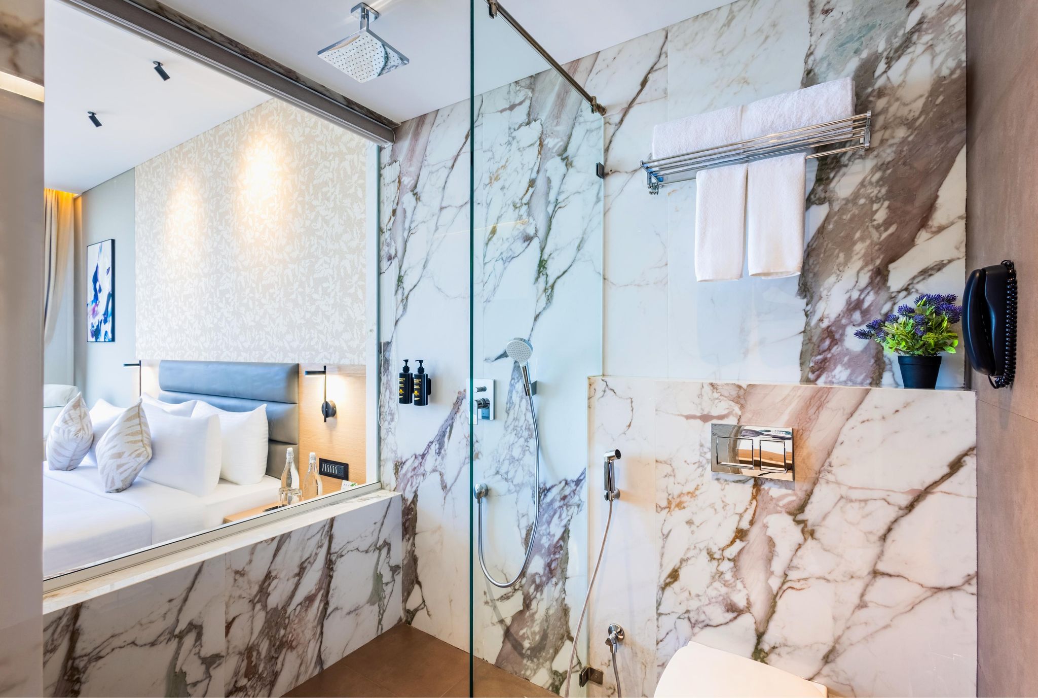 Effotel By Sayaji Sangli Grande Room with King/Twin Bed 4