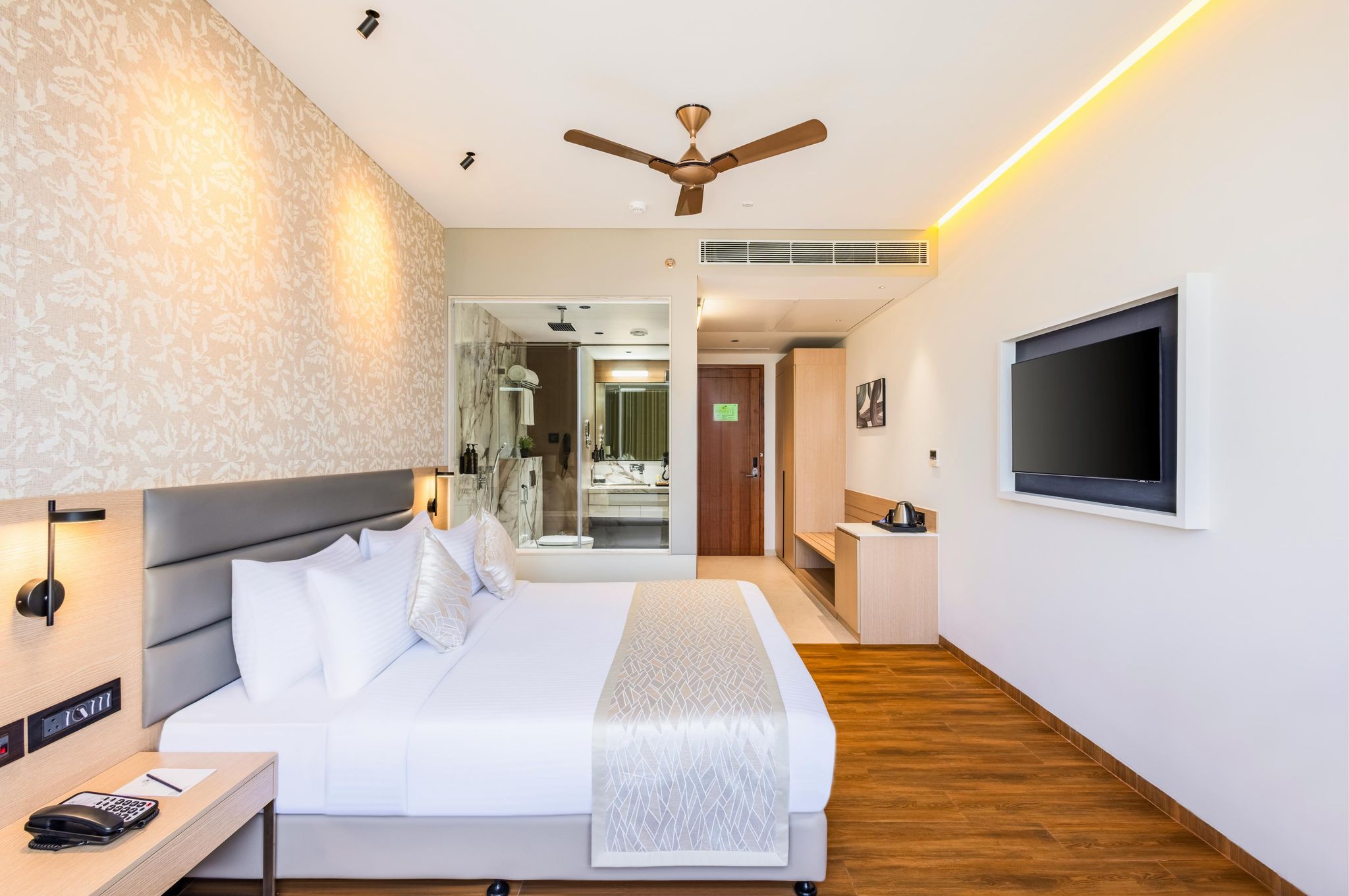 Effotel By Sayaji Sangli Grande Room with King/Twin Bed 2