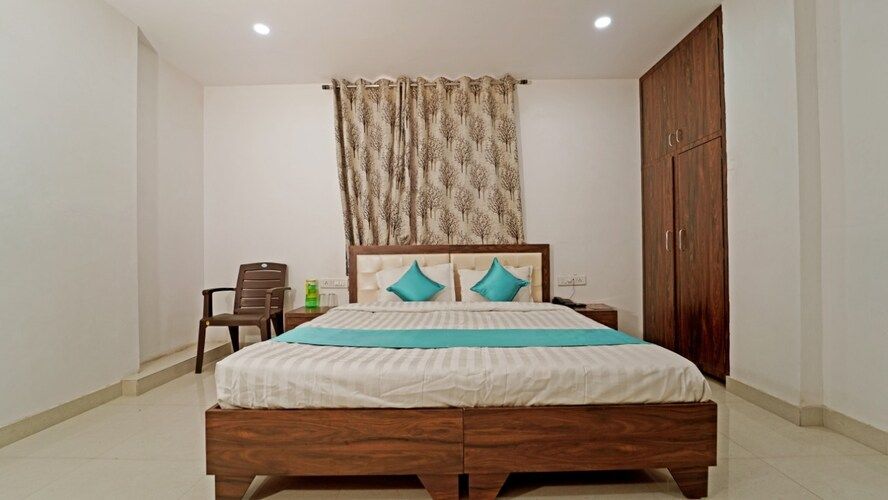 Hotel Decent Inn Deluxe Rooms