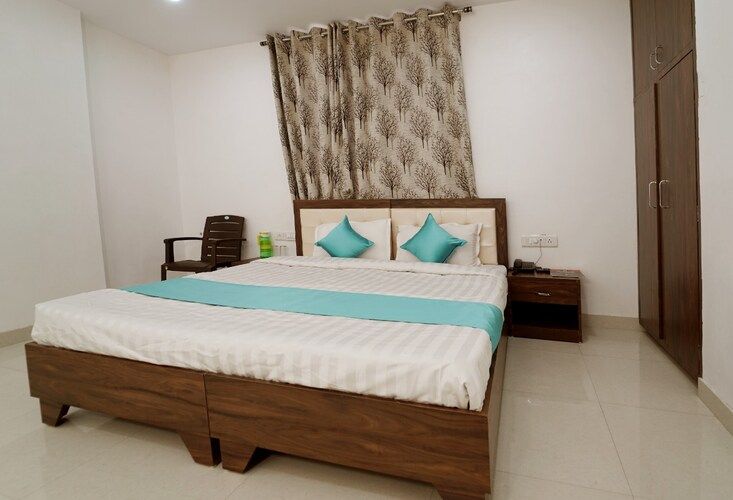 Hotel Decent Inn Deluxe Rooms 2