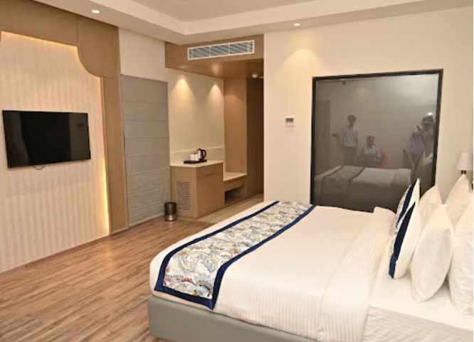 Arth Boutique and Hotel Deluxe Room 3