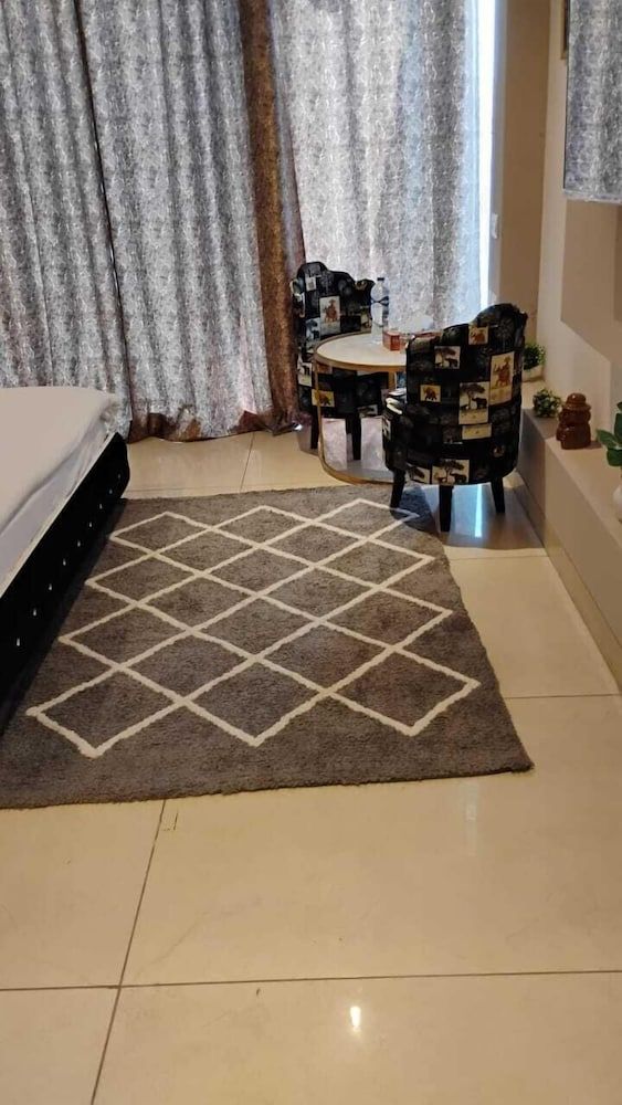 The luxury apartments Luxury Apartment, City View 4