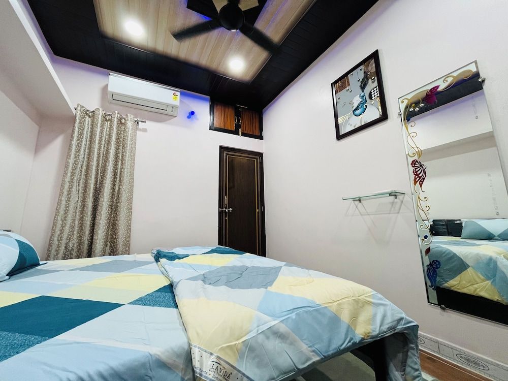 Shrilok Kutir Deluxe Apartment 11