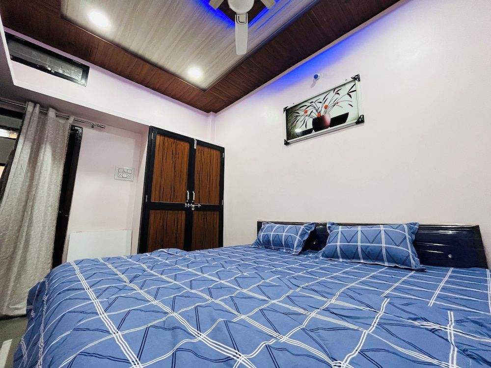 Shrilok Kutir Deluxe Apartment 8