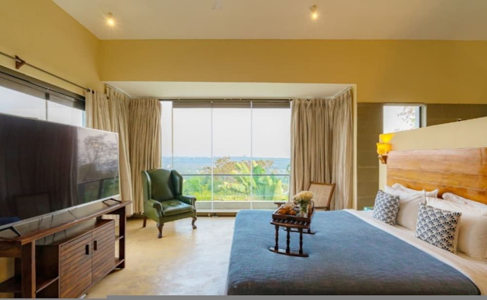 Cliffhouse by Hireavilla -5br w Pvt Pool in Saipem Villa 7