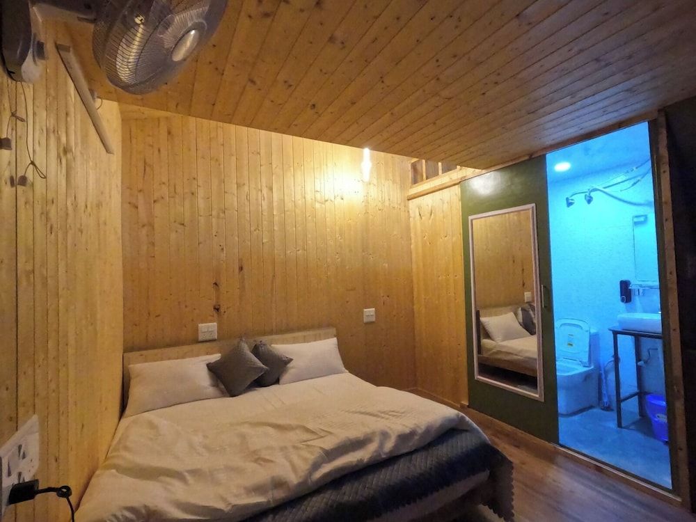 Comfort Cottage, Private Bathroom, Mountain View