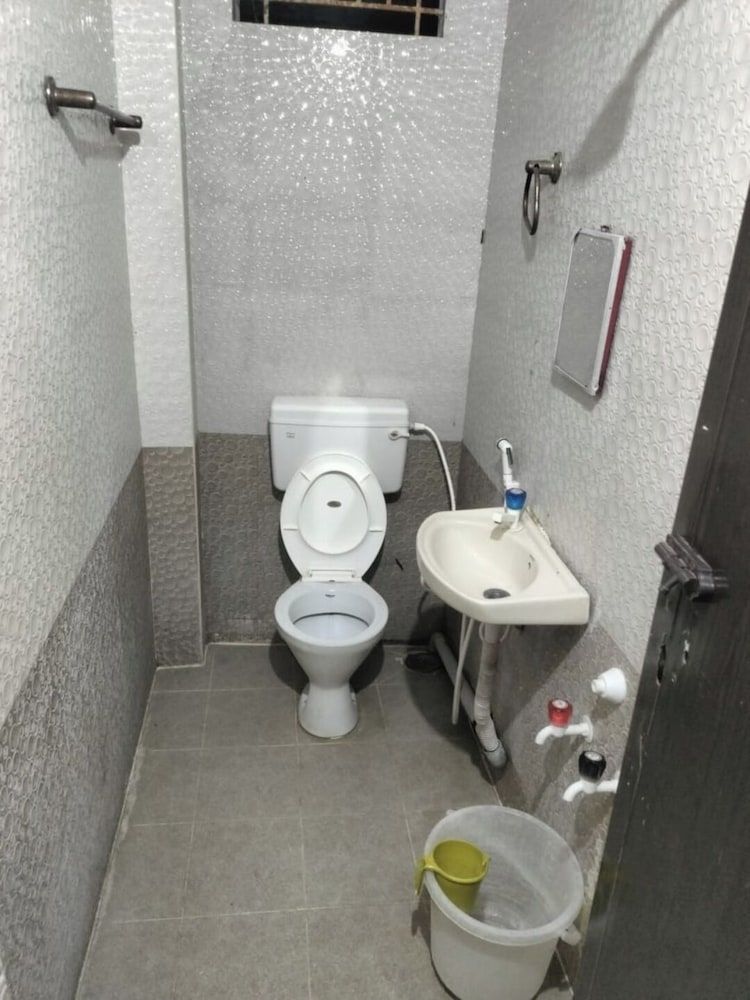 SaiRenu Residency Family Double Room 4