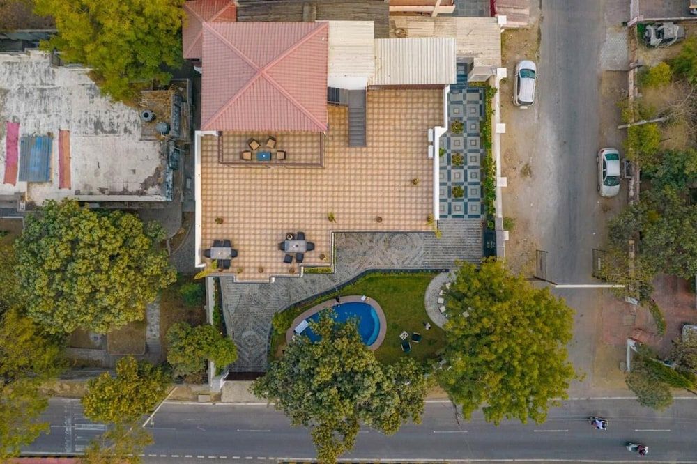 1 Amiras Entire Villa at Fateh Sagar, Udaipur