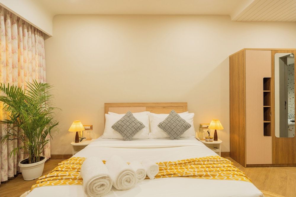 ELIVAAS Kamerios Maris 1 BHK Jacuzzi Apartment, 1 King Bed, Balcony, City View 32