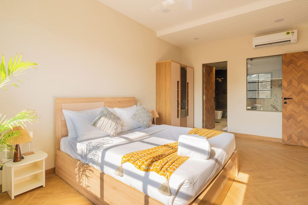 ELIVAAS Kamerios Maris 1 BHK Jacuzzi Apartment, 1 King Bed, Balcony, City View 14