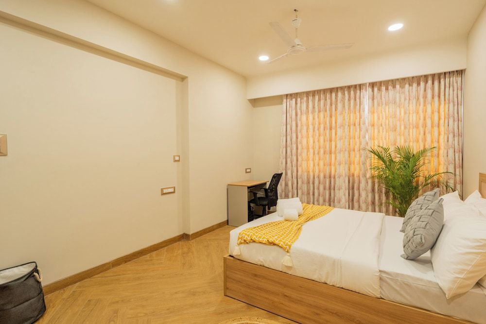 ELIVAAS Kamerios Maris 1 BHK Jacuzzi Apartment, 1 King Bed, Balcony, City View 29