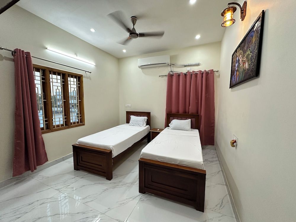 Family Apartment, Balcony, City View