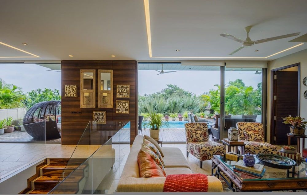 Elara by Hireavilla - 4BR w Infinity Pool Parra