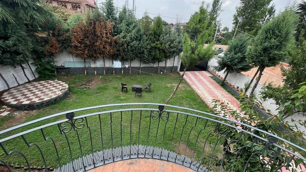 Dilan Residency Villa -5 Bedroom- Centrally Heated Villa, 5 Bedrooms, Accessible, Balcony 18