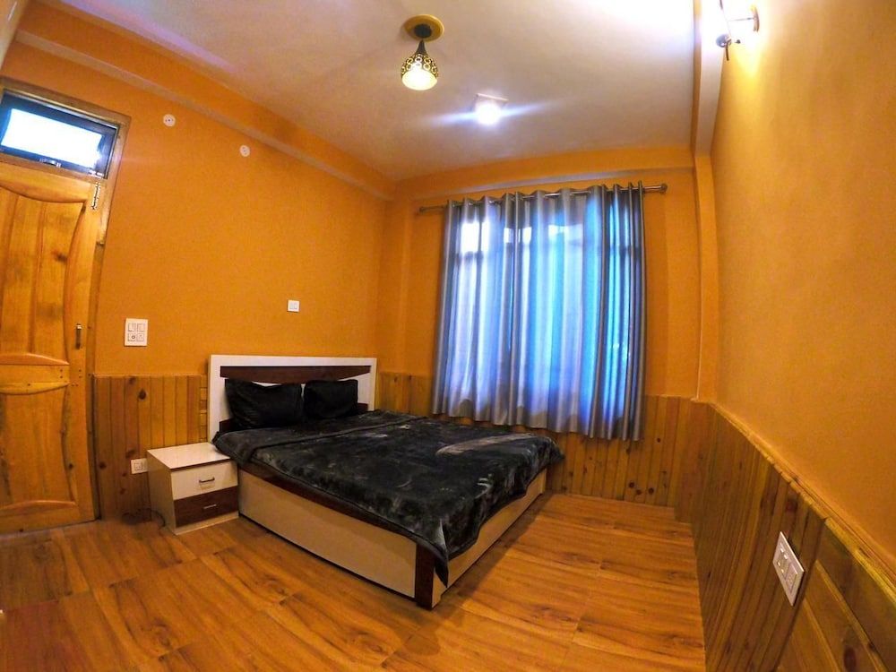 Shared Dormitory, Multiple Beds, Mountain View