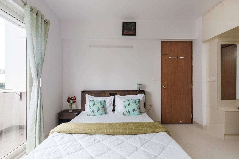Luxury Room, Balcony, Park View