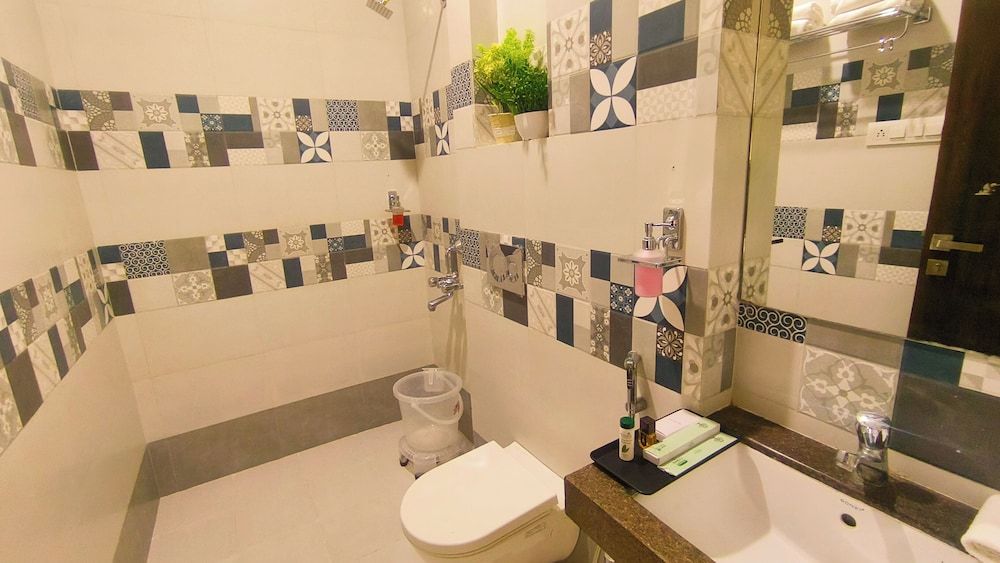 2 BTK TERRACE RETREAT BY Lavanya Deluxe House, Mountain View 6