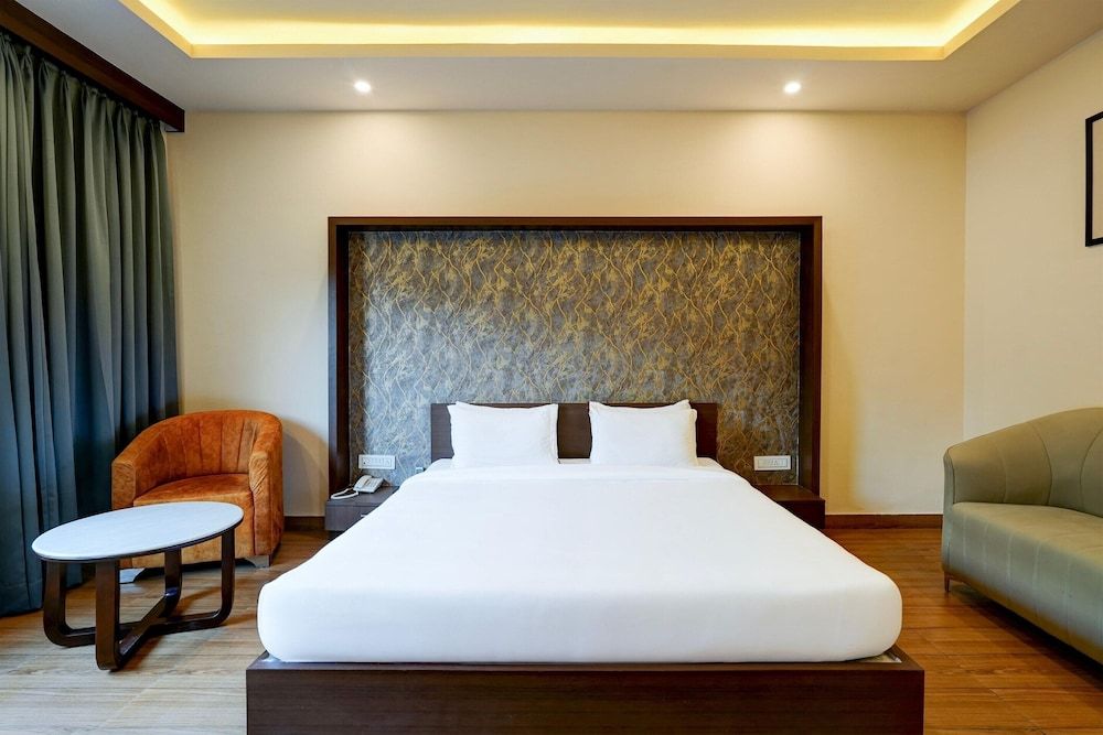 Premium Stays Near Phoenix Mall House 2